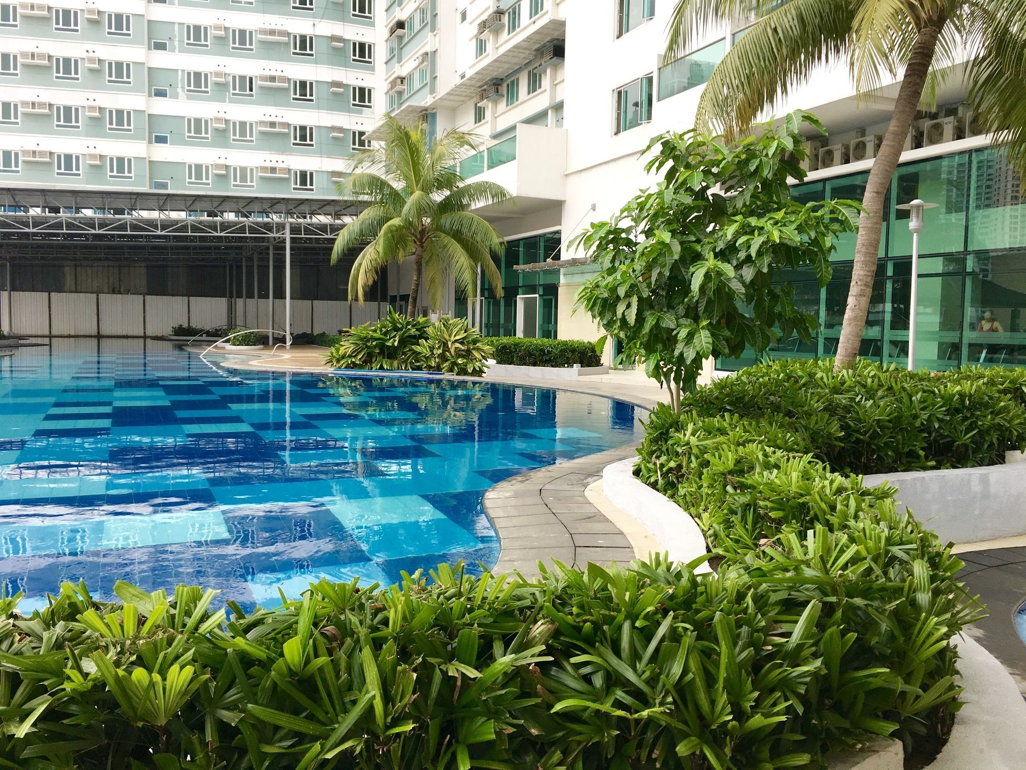 The Beacon Serviced Residences San Pedro Makati Eksteriør billede