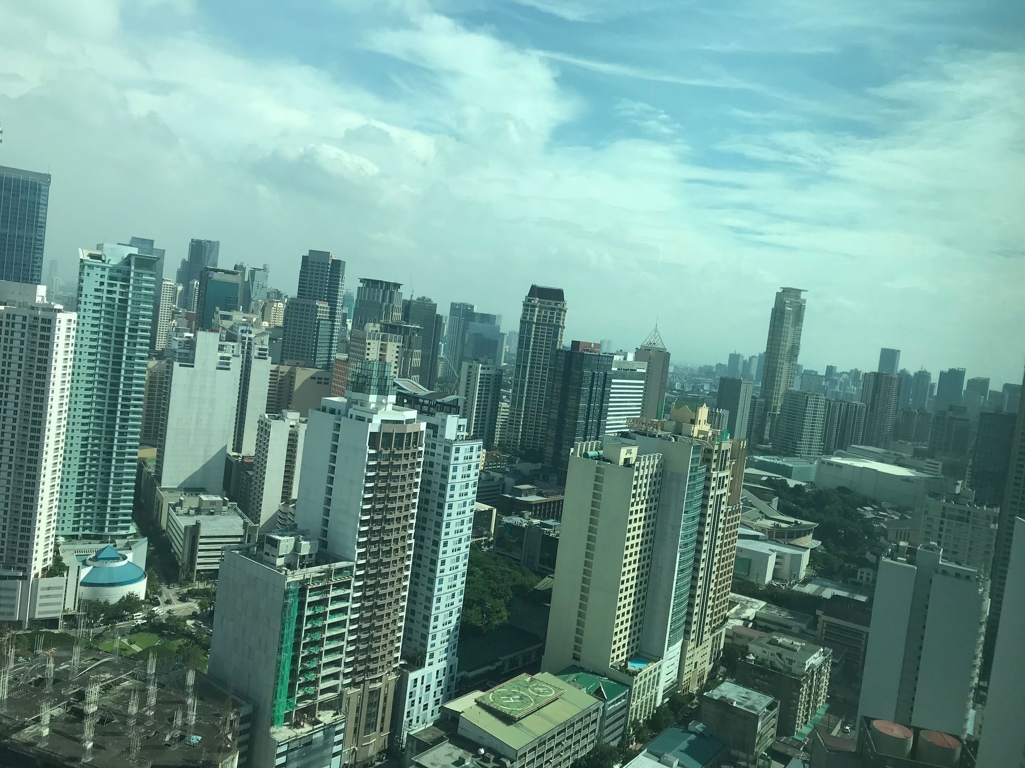The Beacon Serviced Residences San Pedro Makati Eksteriør billede